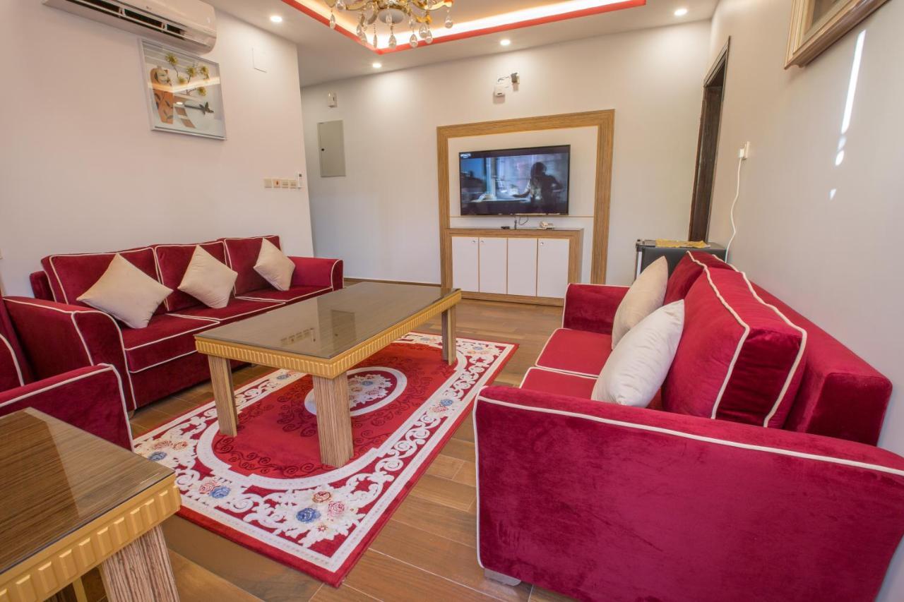 Luxury Hotel Apartments Tabuk Exteriér fotografie